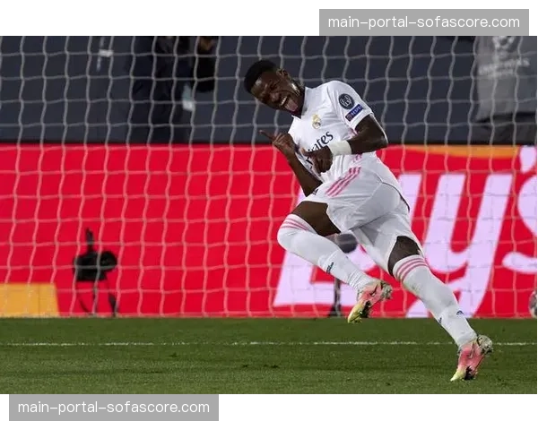 维尼修斯专访：谈金球奖竞争、欧冠目标及在皇马的未来规划